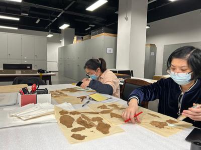 馬王堆漢墓新發(fā)現(xiàn) 絲織品上的吉祥語與紡織技術研究